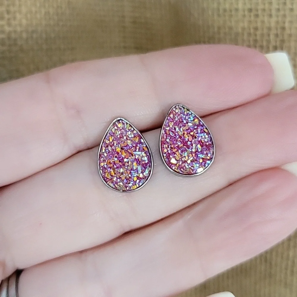 FIERY MAGENTA DRUZY TEARDROP EARRINGS